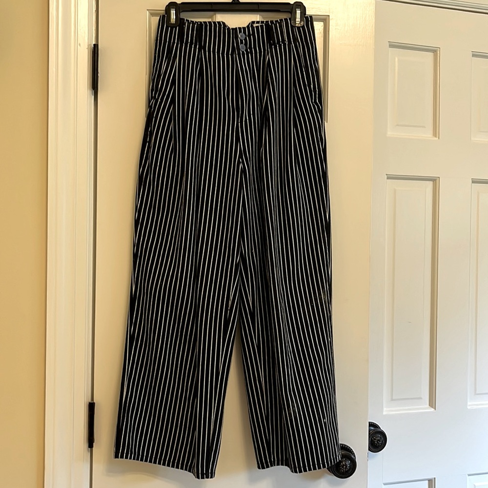 Urban outfitters pinstripe pants in size 2